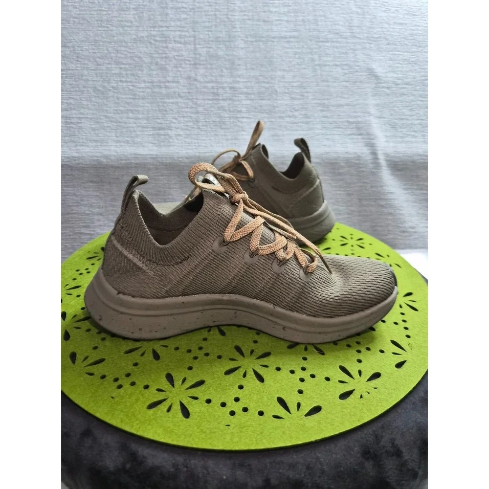 REI Co-Op Beyonder 00022950 Womens US 6 Running Shoes Green Athletic Sneakers